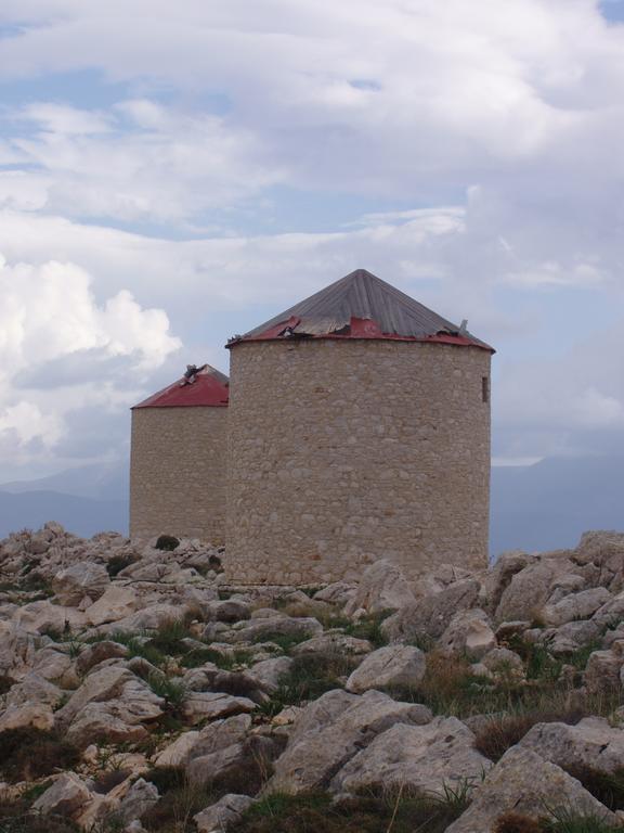Villa Amalia Chalki Town Exterior photo